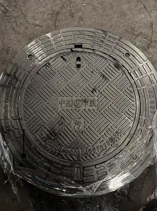 洋县球墨铸铁防沉降井盖展示
